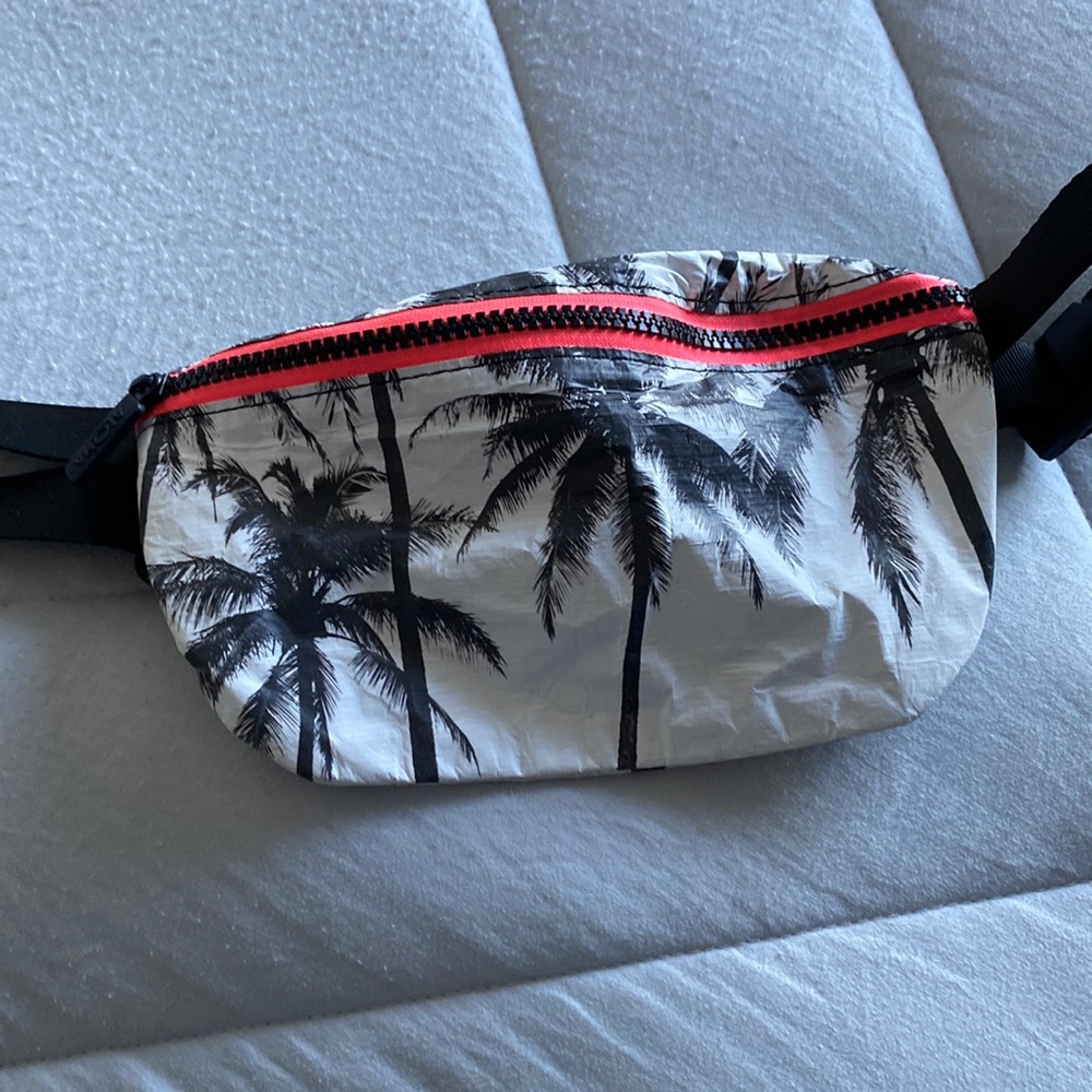 Aloha fanny pack with tropical print